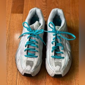 Nike Shox R4 302874 women’s size 11